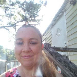 Meet your Posher, Joni